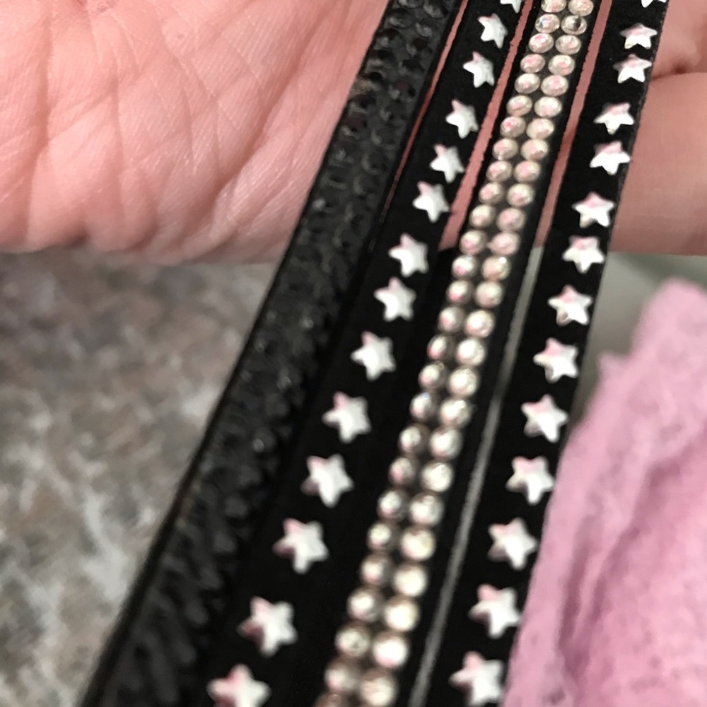 Grungy bling choker